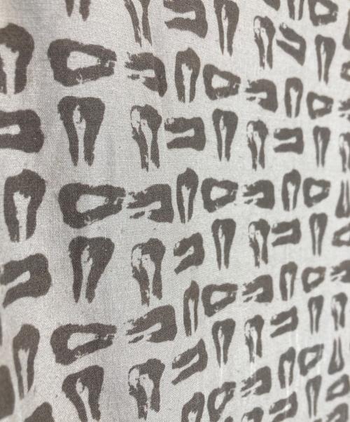 TIGHTBOOTH PRODUCTION（タイトブースプロダクション）TIGHTBOOTH PRODUCTION (タイトブースプロダクション) 総柄シャツ グレー サイズ:Lの古着・服飾アイテム