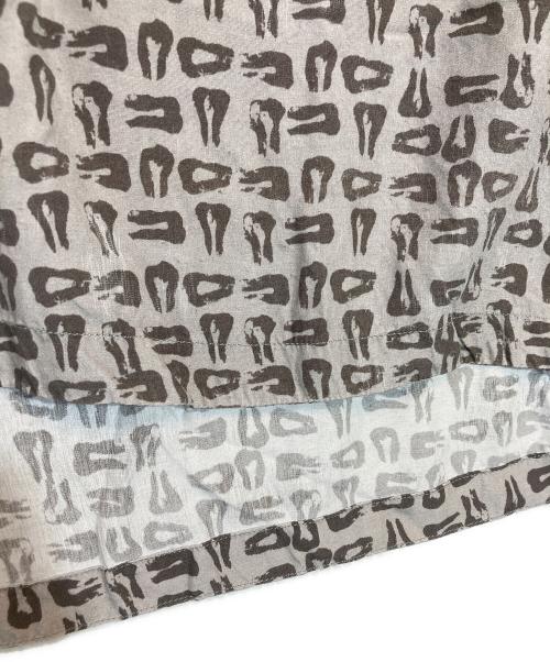TIGHTBOOTH PRODUCTION（タイトブースプロダクション）TIGHTBOOTH PRODUCTION (タイトブースプロダクション) 総柄シャツ グレー サイズ:Lの古着・服飾アイテム