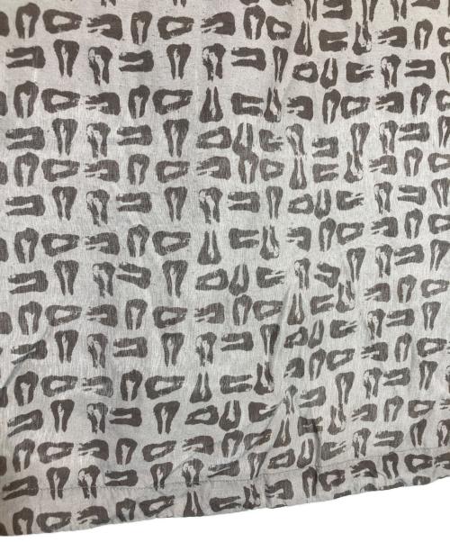 TIGHTBOOTH PRODUCTION（タイトブースプロダクション）TIGHTBOOTH PRODUCTION (タイトブースプロダクション) 総柄シャツ グレー サイズ:Lの古着・服飾アイテム