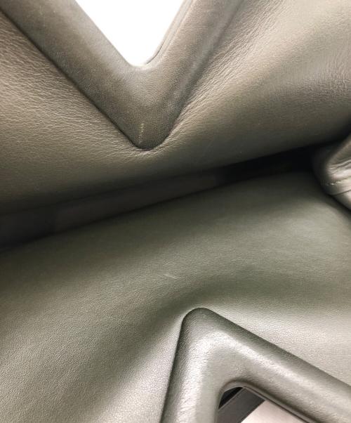 BOTTEGA VENETA（ボッテガベネタ）BOTTEGA VENETA (ボッテガベネタ) ザ・トライアングル 2WAYショルダーバッグ カーキの古着・服飾アイテム