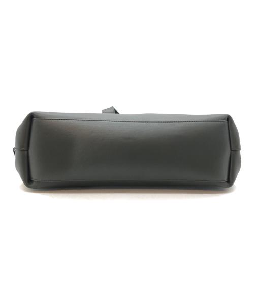 BOTTEGA VENETA（ボッテガベネタ）BOTTEGA VENETA (ボッテガベネタ) ザ・トライアングル 2WAYショルダーバッグ カーキの古着・服飾アイテム