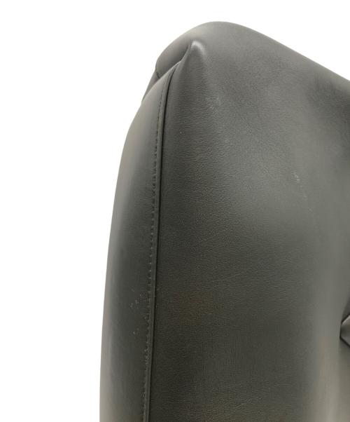 BOTTEGA VENETA（ボッテガベネタ）BOTTEGA VENETA (ボッテガベネタ) ザ・トライアングル 2WAYショルダーバッグ カーキの古着・服飾アイテム