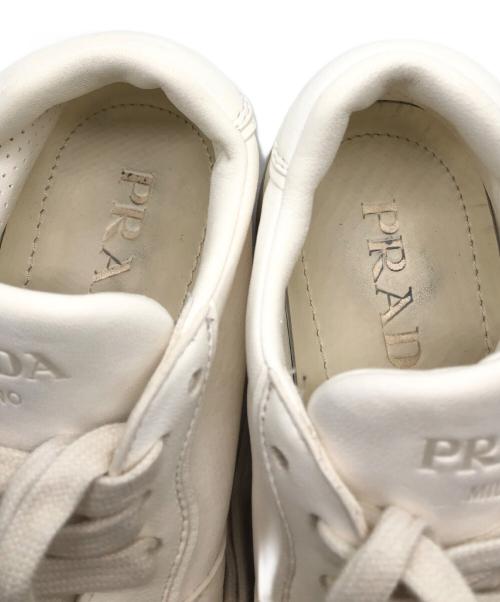 PRADA（プラダ）PRADA (プラダ) ナッパレザー スニーカー ホワイト サイズ:37 1/2の古着・服飾アイテム
