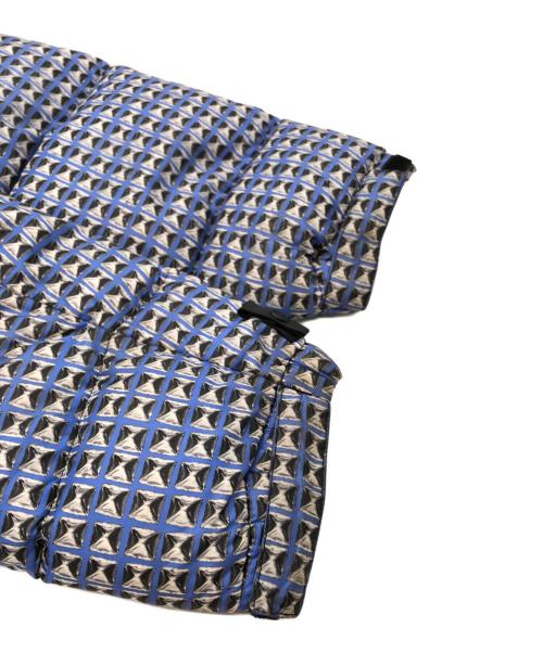 THE NORTH FACE（ザ ノース フェイス）THE NORTH FACE (ザ ノース フェイス) Supreme (シュプリーム) STUDDED NUPTSE JACKET ブラック×ブルー サイズ:Ｍの古着・服飾アイテム