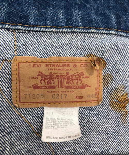 LEVI'S（リーバイス）LEVI'S (リーバイス) 71205-0217デニムトラッカージャケット インディゴ サイズ:SIZE 44の古着・服飾アイテム