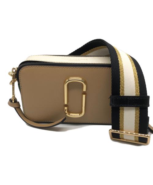 MARC JACOBS（マークジェイコブス）MARC JACOBS (マークジェイコブズ) スナップショットショルダーバッグ ベージュ×グリーンの古着・服飾アイテム