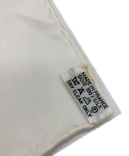 HERMES（エルメス）HERMES (エルメス) カレ90 シルクスカーフ ホワイトの古着・服飾アイテム