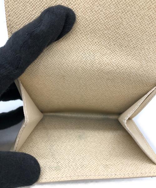 LOUIS VUITTON（ルイ ヴィトン）LOUIS VUITTON (ルイ ヴィトン) 2つ折り財布 ホワイトの古着・服飾アイテム