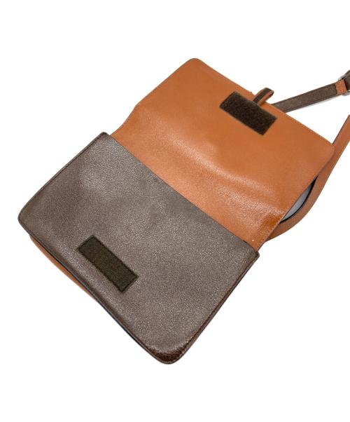 MIU MIU（ミュウミュウ）MIU MIU (ミュウミュウ) ショルダーバッグ ブラウンの古着・服飾アイテム