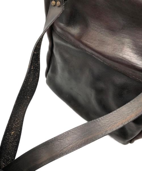 MUNOZ VRANDECIC（ムニョス ブランデシック）MUNOZ VRANDECIC (ムニョス ブランデシック) レザーショルダーバッグ ブラウンの古着・服飾アイテム