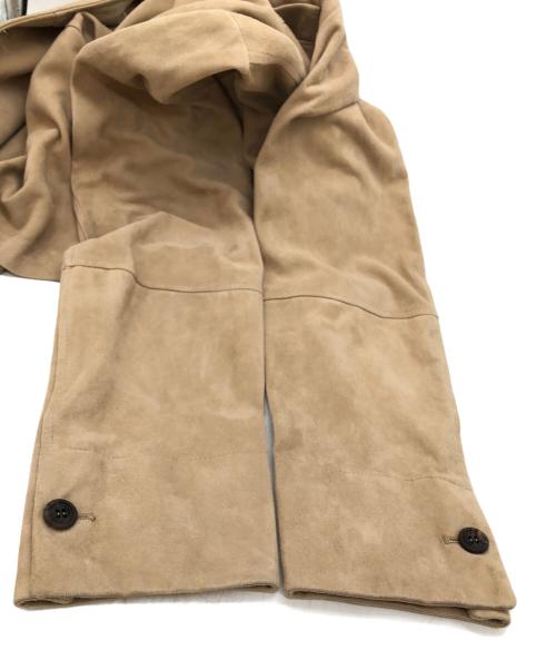 EMMETI（エンメティ）EMMETI (エンメティ) ゴートスキンスウェードダブルジャケット ベージュ サイズ:SIZE 48の古着・服飾アイテム