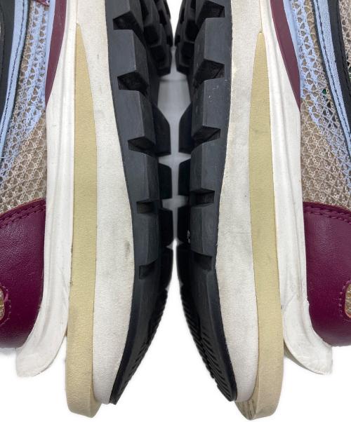 NIKE（ナイキ）NIKE (ナイキ) sacai (サカイ) String and Black-Villain Red ボルドー サイズ:SIZE US 8.5の古着・服飾アイテム