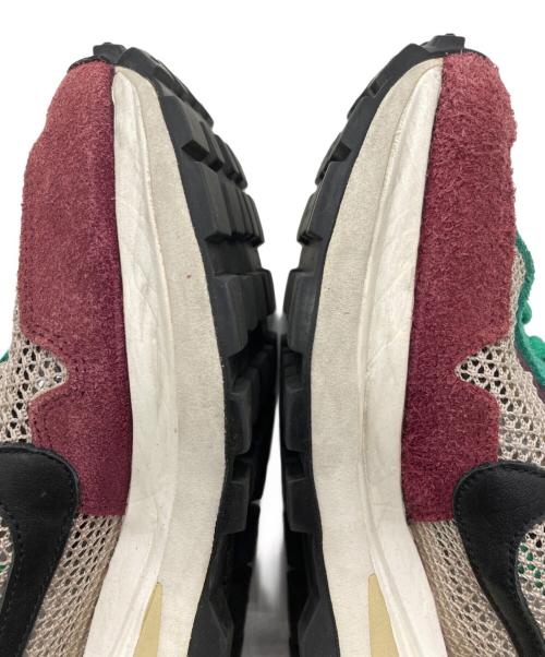 NIKE（ナイキ）NIKE (ナイキ) sacai (サカイ) String and Black-Villain Red ボルドー サイズ:SIZE US 8.5の古着・服飾アイテム