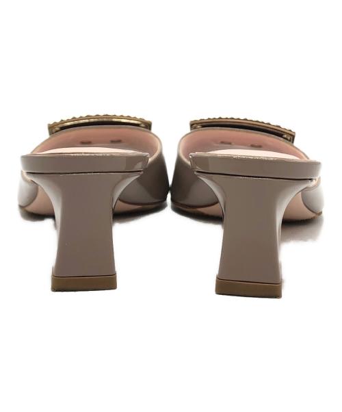 Roger Vivier（ロジェ ヴィヴィエ）Roger Vivier (ロジェ ヴィヴィエ) ヒールサンダル ベージュ サイズ:35の古着・服飾アイテム