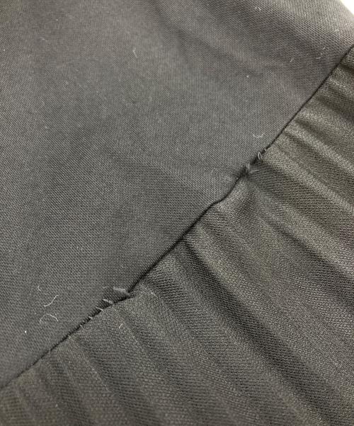 PAUL SMITH（ポールスミス）Paul Smith (ポールスミス) ジャージー 半袖プリーツワンピース ブラック サイズ:SIZE Mの古着・服飾アイテム