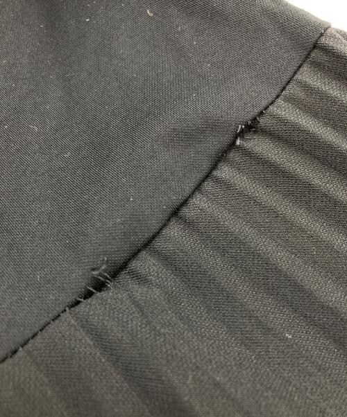 PAUL SMITH（ポールスミス）Paul Smith (ポールスミス) ジャージー 半袖プリーツワンピース ブラック サイズ:SIZE Mの古着・服飾アイテム