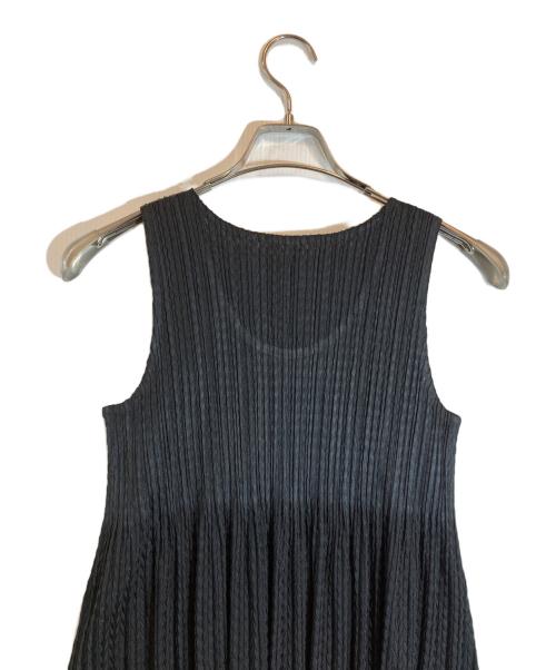 PLEATS PLEASE（プリーツプリーズ）PLEATS PLEASE (プリーツプリーズ) ノースリーブワンピース ブラック サイズ:3の古着・服飾アイテム