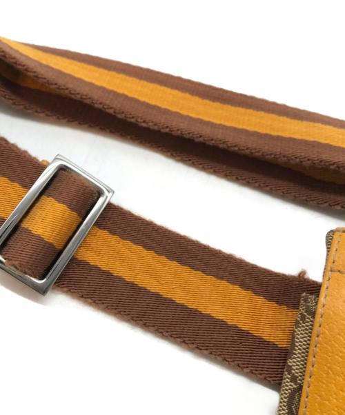 GUCCI（グッチ）GUCCI (グッチ) GGキャンバスウエストポーチ ベージュの古着・服飾アイテム