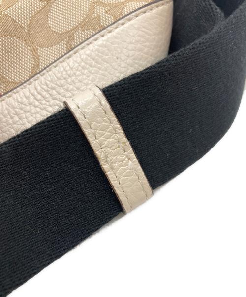 COACH（コーチ）COACH (コーチ) デンプシー ドローストリング バケット バッグ アイボリーの古着・服飾アイテム