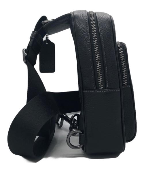 COACH（コーチ）COACH (コーチ) レーサー スリング パック・ヴァーシティ モチーフ ブラックの古着・服飾アイテム