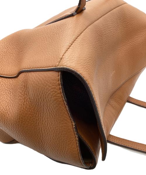 MaxMara（マックスマーラ）MaxMara (マックスマーラ) スクエアレザーハンドバッグ ベージュの古着・服飾アイテム