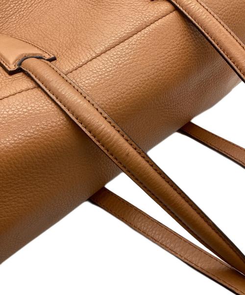 MaxMara（マックスマーラ）MaxMara (マックスマーラ) スクエアレザーハンドバッグ ベージュの古着・服飾アイテム