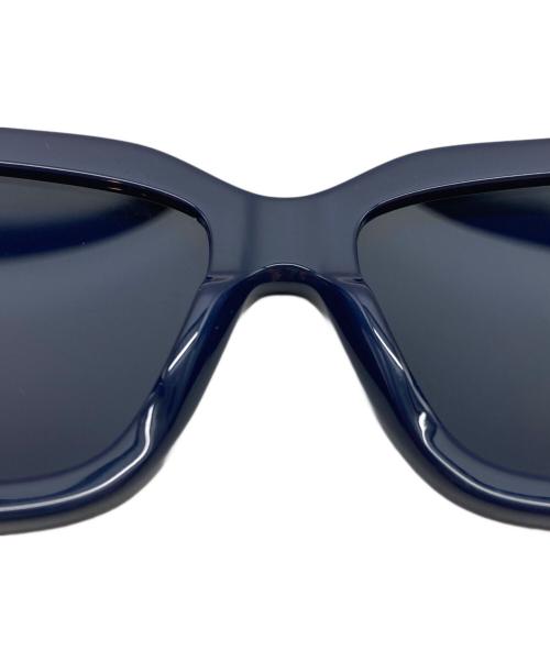 Salvatore Ferragamo（サルヴァトーレ フェラガモ）Salvatore Ferragamo (サルヴァトーレ フェラガモ) スクエアフレームサングラス ネイビー サイズ:55□19の古着・服飾アイテム