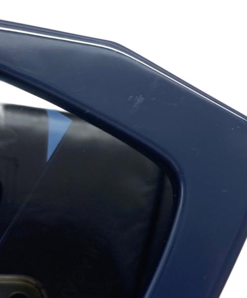 Salvatore Ferragamo（サルヴァトーレ フェラガモ）Salvatore Ferragamo (サルヴァトーレ フェラガモ) スクエアフレームサングラス ネイビー サイズ:55□19の古着・服飾アイテム