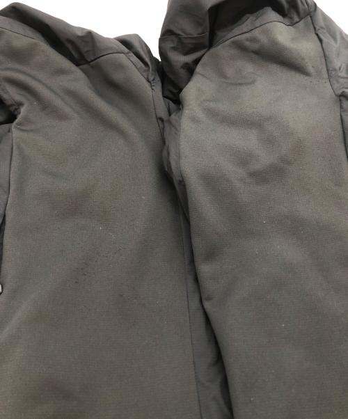 ARC'TERYX（アークテリクス）ARC'TERYX (アークテリクス) アトムフーディー ブラック サイズ:SIZE Sの古着・服飾アイテム