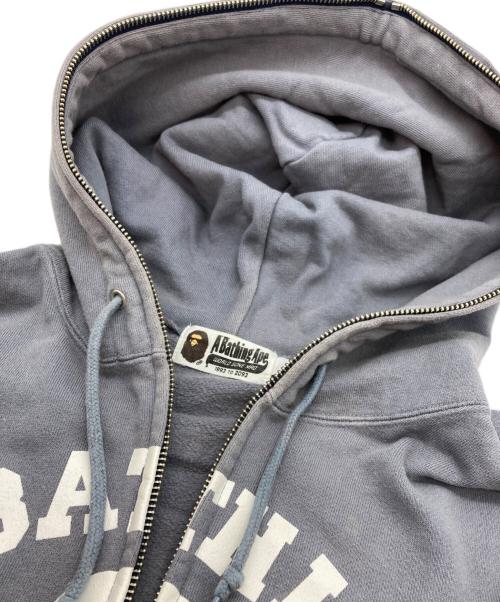A BATHING APE（ア ベイシング エイプ）A BATHING APE (ア ベイシング エイプ) カレッジロゴグラデーションジップパーカー ネイビー×グレー サイズ:Mの古着・服飾アイテム