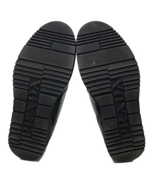 PRADA（プラダ）PRADA (プラダ) メダリオン ウィングチップ レザー ダービーシューズ ブラック サイズ:6 1/2の古着・服飾アイテム