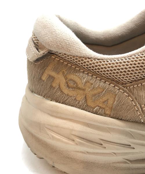 HOKAONEONE（ホカオネオネ）HOKAONEONE (ホカオネオネ) Engineered Garments (エンジニアドガーメンツ) U HOKA X EG BONDI L ベージュ サイズ:SIZE US 9の古着・服飾アイテム