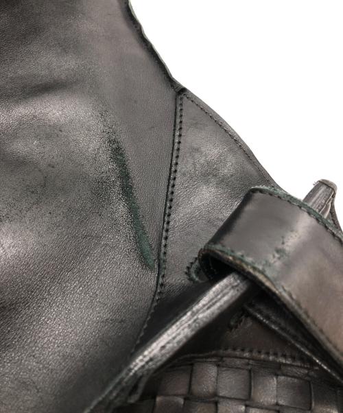 BOTTEGA VENETA（ボッテガベネタ）BOTTEGA VENETA (ボッテガベネタ) イントレチャートメッセンジャーバッグ ブラックの古着・服飾アイテム