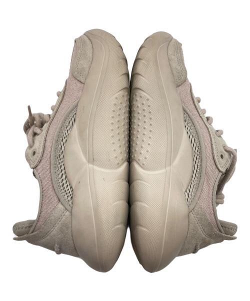 UGG（アグ）UGG (アグ) クラウドロー アイボリー サイズ:SIZE 23.5cmの古着・服飾アイテム