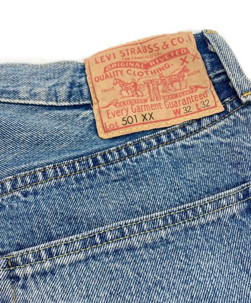 LEVI'S VINTAGE CLOTHING（リーバイス ビンテージ クロージング）LEVI'S VINTAGE CLOTHING (リーバイス ビンテージ クロージング) 1955 501 JEANS LVC BLACKJACK スカイブルー サイズ:SIZE 81cm (W32)の古着・服飾アイテム