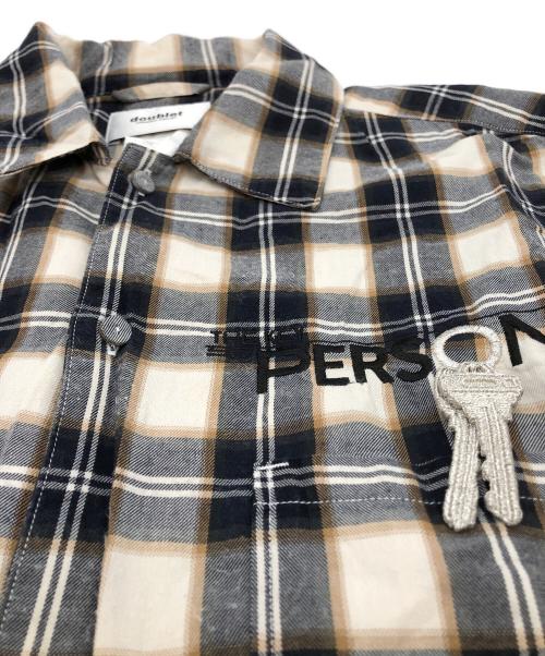 doublet（ダブレット）doublet (ダブレット) KEY PERSON EMBROIDERY SHIRT ネイビー サイズ:LARGEの古着・服飾アイテム