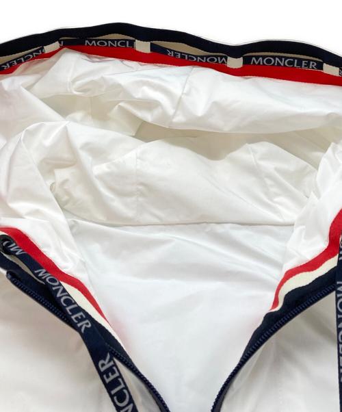 MONCLER（モンクレール）MONCLER (モンクレール) トリコロールテープ フルジップ パーカー ホワイト サイズ:SIZE 2の古着・服飾アイテム