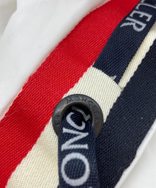 MONCLER（モンクレール）MONCLER (モンクレール) トリコロールテープ フルジップ パーカー ホワイト サイズ:SIZE 2の古着・服飾アイテム