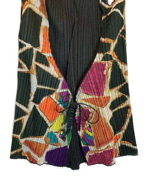 PLEATS PLEASE（プリーツプリーズ）PLEATS PLEASE (プリーツプリーズ) ガラパゴスノースリーブプリーツブラウス グリーン サイズ:3の古着・服飾アイテム