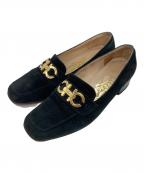 Salvatore Ferragamoサルヴァトーレ フェラガモ）の古着「スウェードガンチーニパンプス」｜ブラック