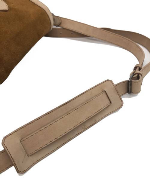 A.P.C.（アーペーセー）A.P.C. (アーペーセー) スウェードショルダーバッグ ブラウンの古着・服飾アイテム