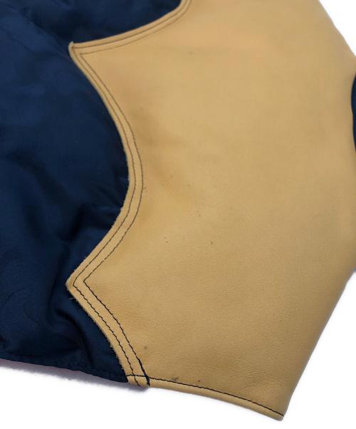 RockyMountainFeatherBed（ロッキーマウンテンフェザーベッド）RockyMountainFeatherBed (ロッキーマウンテンフェザーベッド) BAPE BY A BATHING APE (ベイプバイアベイシングエイプ) ダウンベスト ネイビー×ベージュ サイズ:SIZE 40の古着・服飾アイテム