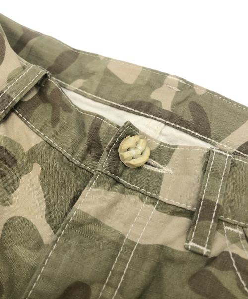 COMME des GARCONS HOMME PLUS（コムデギャルソンオムプリュス）COMME des GARCONS HOMME PLUS (コムデギャルソンオムプリュス) レザーパッチカモフラパンツ カーキ×ブラック サイズ:Sの古着・服飾アイテム