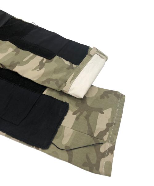 COMME des GARCONS HOMME PLUS（コムデギャルソンオムプリュス）COMME des GARCONS HOMME PLUS (コムデギャルソンオムプリュス) レザーパッチカモフラパンツ カーキ×ブラック サイズ:Sの古着・服飾アイテム