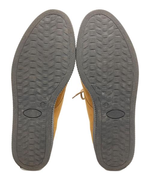 A.P.C.（アーペーセー）A.P.C. (アーペーセー) スウェード チャッカブーツ ベージュ サイズ:SIZE 44の古着・服飾アイテム