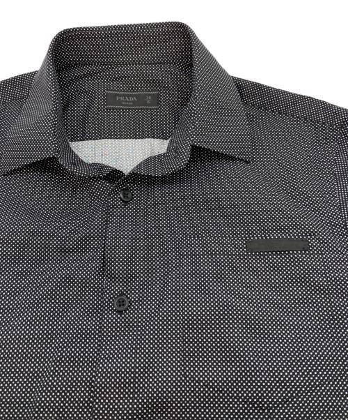 PRADA（プラダ）PRADA (プラダ) コットンタイプライターショートスリーブシャツ ブラック サイズ:SIZE 38の古着・服飾アイテム