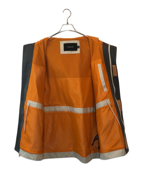 COACH（コーチ）COACH (コーチ) カラーブロック ファンクショナル ジャケット ベージュ サイズ:Mの古着・服飾アイテム