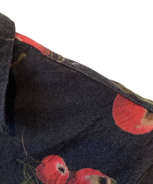 SUPREME（シュプリーム）SUPREME (シュプリーム) CHERRY RAYON SHIRT　 ブラック サイズ:Sの古着・服飾アイテム