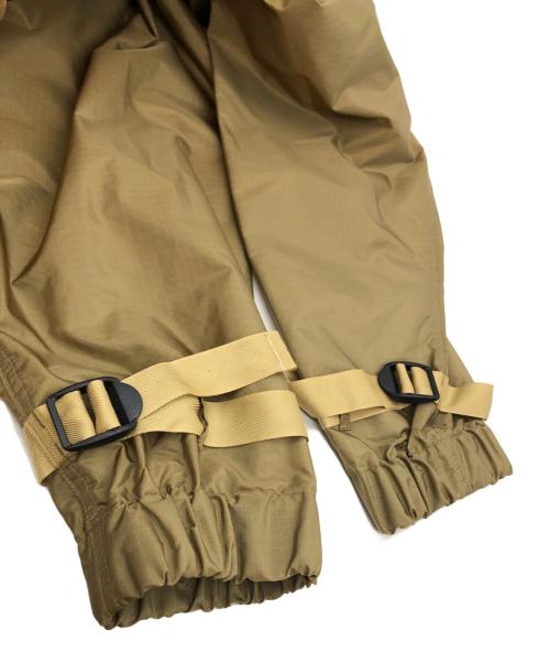 CMF OUTDOOR GARMENT（コンフィーアウトドアガーメント）CMF OUTDOOR GARMENT (コンフィーアウトドアガーメント) RAIN FALLS PONCHO ベージュ サイズ:M 未使用品の古着・服飾アイテム