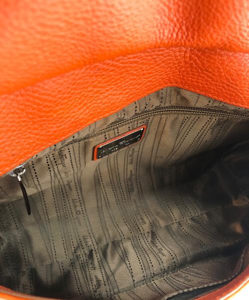 Salvatore Ferragamo（サルヴァトーレ フェラガモ）Salvatore Ferragamo (サルヴァトーレ フェラガモ) ガンチーニレザーワンショルダーバッグ オレンジの古着・服飾アイテム